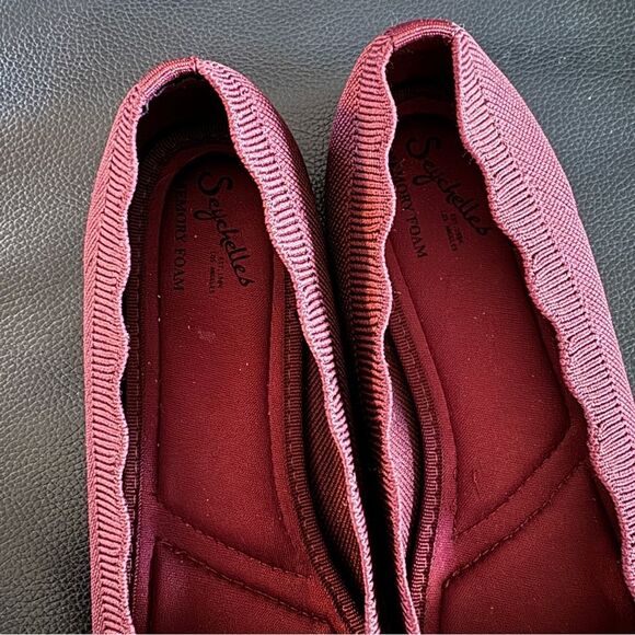 Seychelles Burgundy Flats - Picture 5 of 7